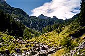 Val Gerola (Valtellina) - Salendo verso il Lago di Trona.  